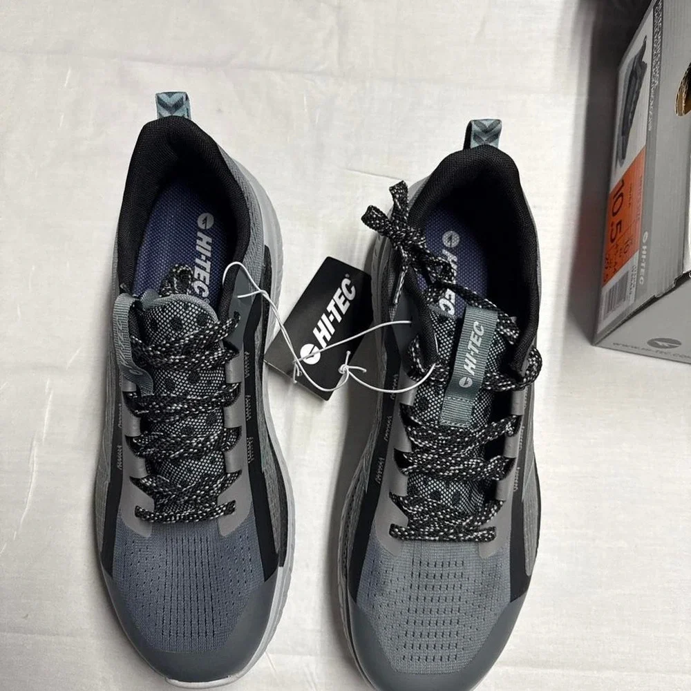 trail shoes size 10.5 ,new